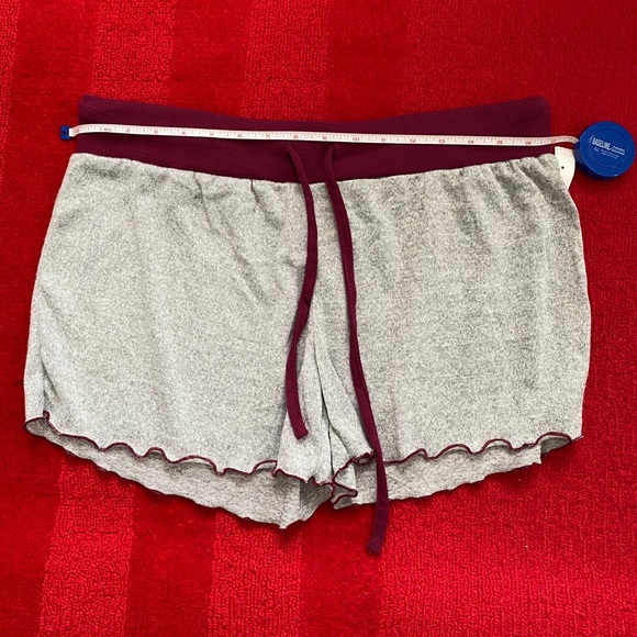 Jessica Simpson NWOT Lounge Shorts - Picture 4 of 6